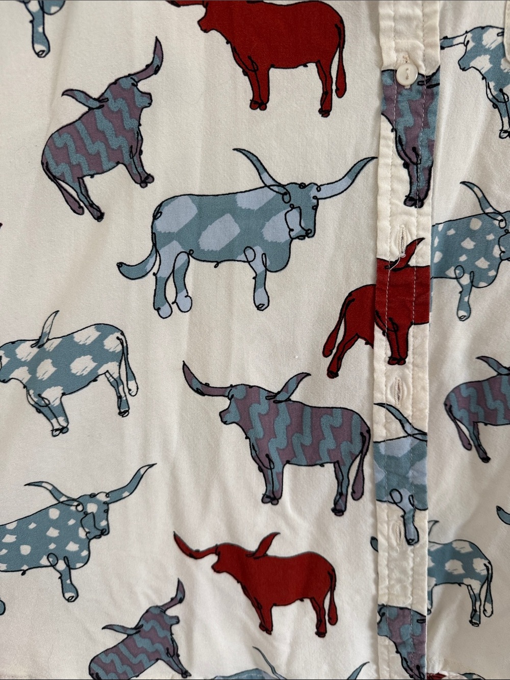 Cotton On Cream Short-Sleeve Button Front Blouse with Red & Blue Print - Picture 2 of 4